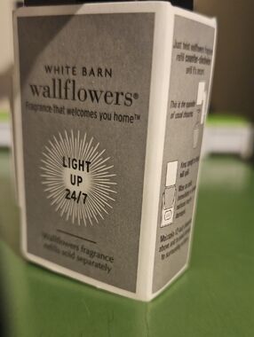 White Barn Wallflowers - Black Cat With Jeweled Collar